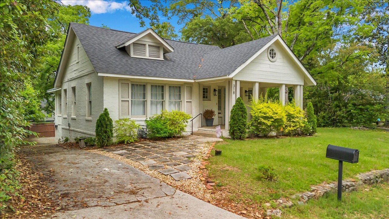 318 Corbin Ave in Macon, GA - Building Photo