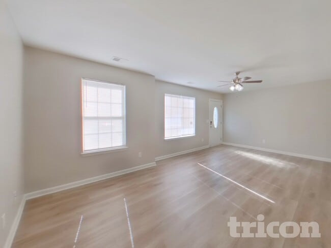 262 Stonewood Dr in West Columbia, SC - Building Photo - Building Photo