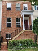 13857 Palisades St in Woodbridge, VA - Building Photo