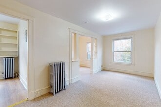 34 Crescent in Waltham, MA - Building Photo - Building Photo