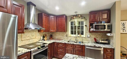 4033 Pickstone Dr in Fairfax, VA - Building Photo - Building Photo