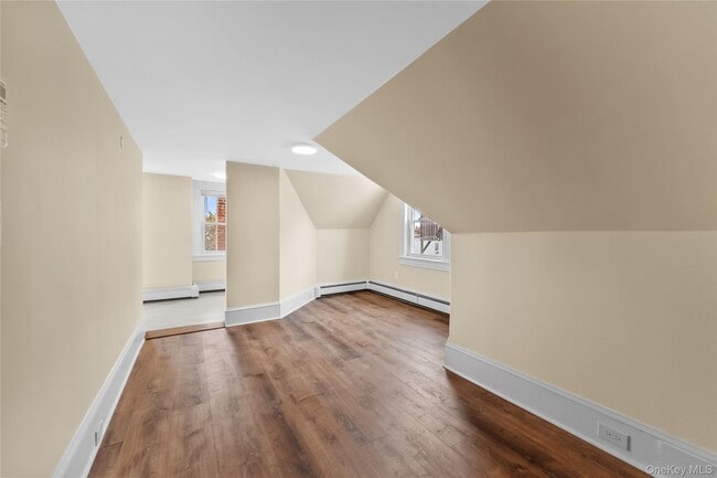 81 N Washington St in Tarrytown, NY - Building Photo - Building Photo