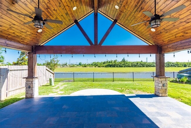 property at 3094 Camden Park Ln