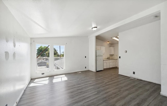 2239 48th Ave in Oakland, CA - Building Photo - Building Photo