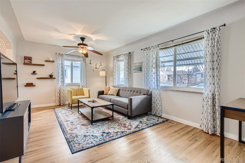 2070 Kendall St in Edgewater, CO - Building Photo