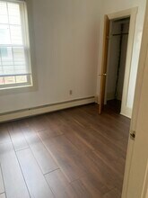 73 Sycamore St, Unit 1st floor in New Bedford, MA - Foto de edificio - Building Photo