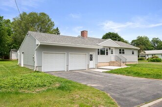 3 Quail St in Waterford, CT - Building Photo - Building Photo
