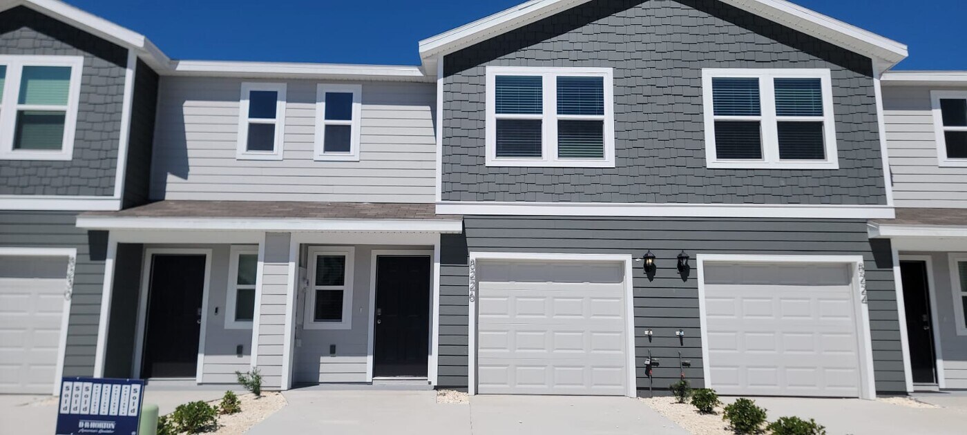 8226 SW 67th Ave in Ocala, FL - Building Photo