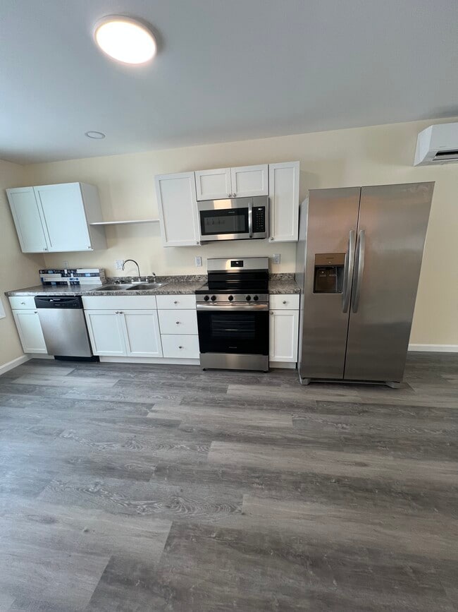 property at 10 Boulder Dr