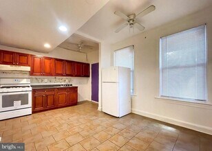 312 Florida Ave NW in Washington, DC - Foto de edificio - Building Photo