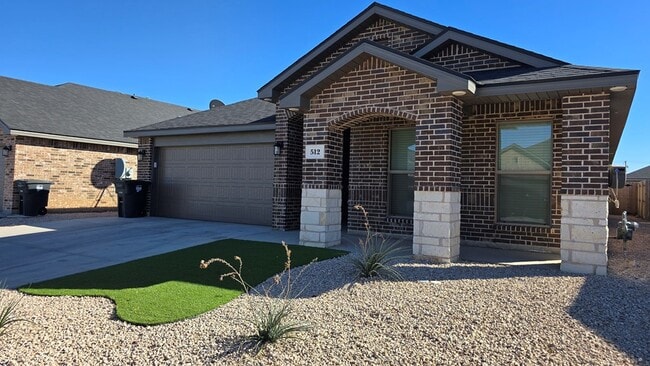 512 Savannah St in Odessa, TX - Building Photo - Building Photo