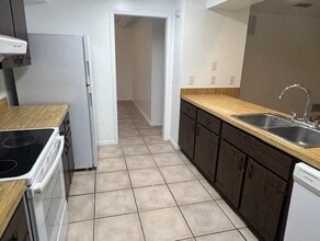 2061 SE 38th St in Ocala, FL - Building Photo - Building Photo