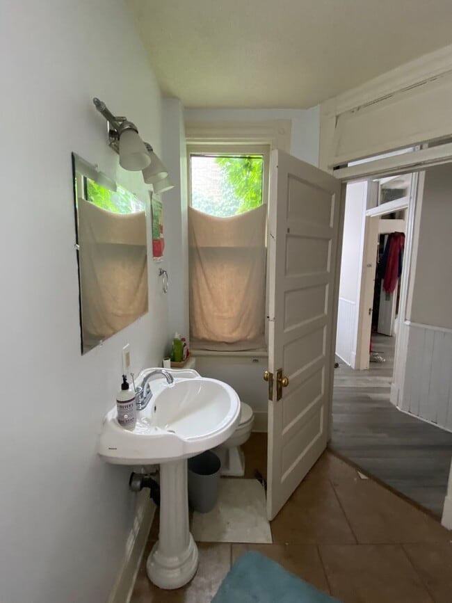 1263 W Cary St in Richmond, VA - Building Photo - Building Photo