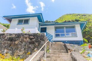 2343 Kuahea St in Honolulu, HI - Building Photo
