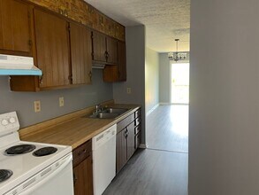 1230 Clear Ridge Ln in Radcliff, KY - Building Photo - Building Photo