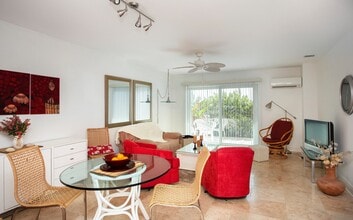 2601 S Roosevelt Blvd in Key West, FL - Building Photo - Building Photo