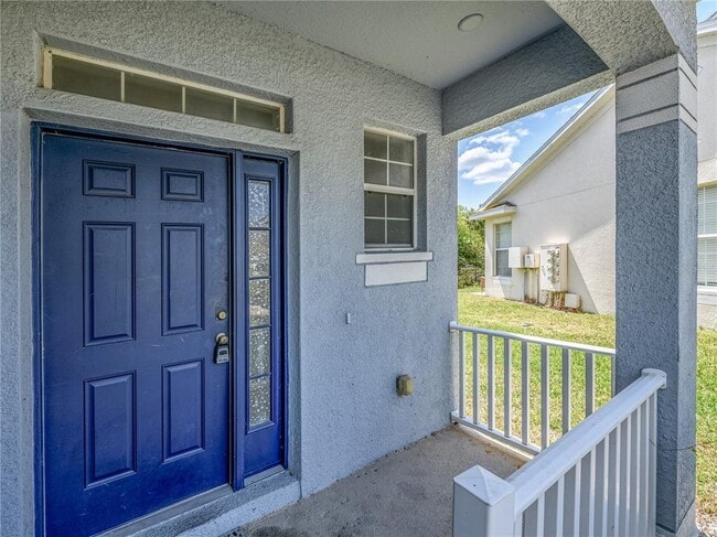 9619 Carlsdale Dr in Riverview, FL - Building Photo - Building Photo