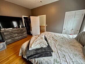 117 Buttonwood St, Unit 2 in Boston, MA - Building Photo - Building Photo