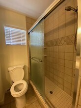 230 Beech St in Bakersfield, CA - Building Photo - Building Photo