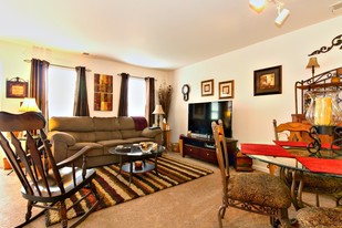 Canterbury House Apartments - Lebanon in Lebanon, IN - Building Photo