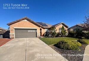 1753 Tudor Wy in Plumas Lake, CA - Building Photo
