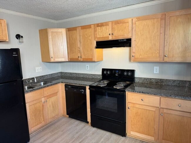 159 Brookwood Ave NE in Concord, NC - Building Photo - Building Photo