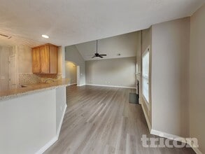 3527 Butler Springs Trace in Kennesaw, GA - Foto de edificio - Building Photo