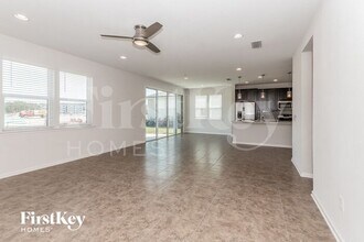 2017 Amberly Dr in Middleburg, FL - Building Photo - Building Photo