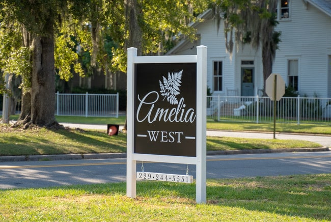 Amelia West Townhomes in Valdosta, GA - Foto de edificio - Building Photo