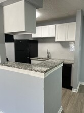 Sagewood Villas in Lufkin, TX - Foto de edificio - Building Photo