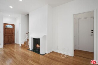 1125 16th St in Santa Monica, CA - Building Photo - Building Photo