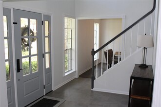 3 Sandpebble Dr in Spring, TX - Foto de edificio - Building Photo