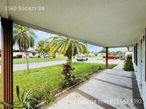 2540 Society Dr in Holiday, FL - Building Photo - Building Photo