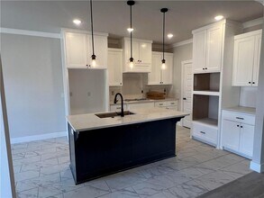 6906 SW Basswood Ave in Bentonville, AR - Building Photo - Building Photo