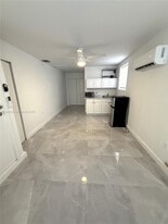 624 Westward Dr in Miami Springs, FL - Building Photo