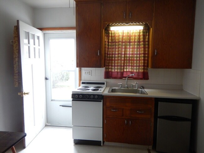 111 N Silber Ave, Unit 2 photo'