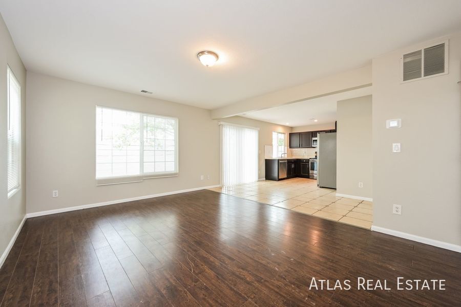5563 N Ensenada St in Denver, CO - Building Photo