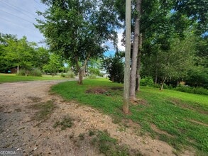 104 Denhaven Dr in Milledgeville, GA - Building Photo - Building Photo