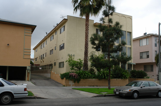 344 S Hobart Blvd in Los Angeles, CA - Foto de edificio - Building Photo