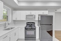 2882 W Baltimore St photo'