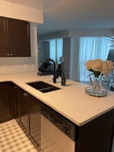 51-951 Lower Simcoe St in Toronto, ON - Building Photo - Building Photo