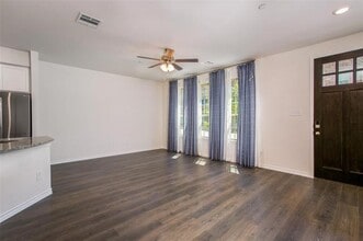 2435 Klamath Dr in Lewisville, TX - Building Photo - Building Photo