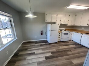 925 Glenn St in West Columbia, SC - Building Photo - Building Photo