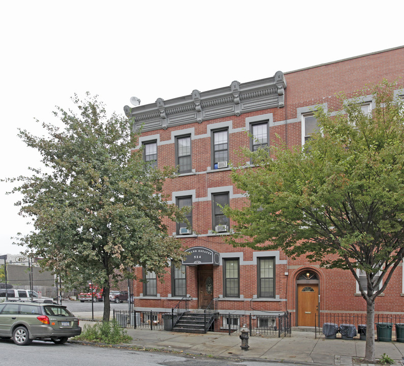 524 Union Ave in Brooklyn, NY - Building Photo