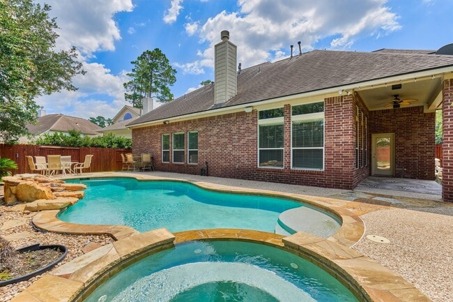 property at 30 Desert Rose Pl