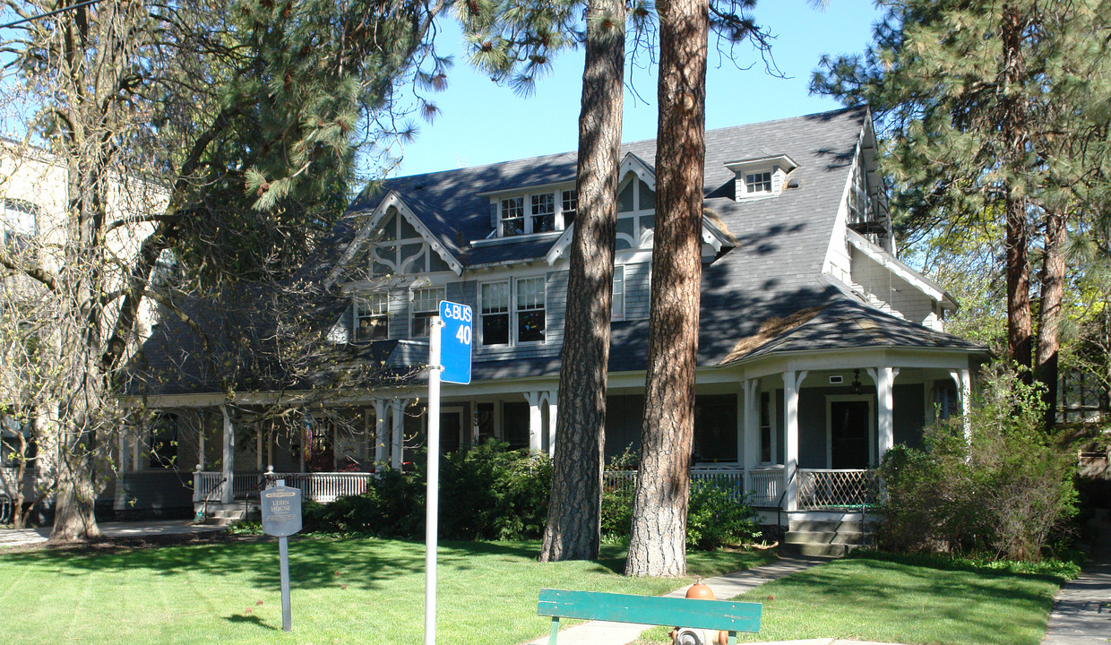 2236 W Pacific Ave in Spokane, WA - Foto de edificio