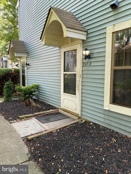 157 Bradford Ct in Mount Laurel, NJ - Building Photo