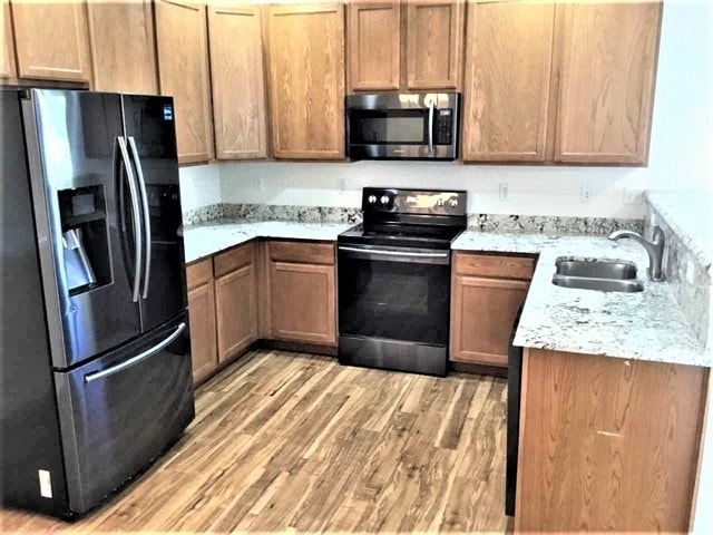 16447 E 97th Pl in Commerce City, CO - Building Photo - Building Photo