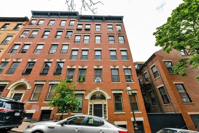 property at 31 Irving St