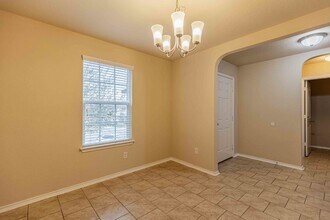 1411 Frio Eagle in San Antonio, TX - Building Photo - Building Photo